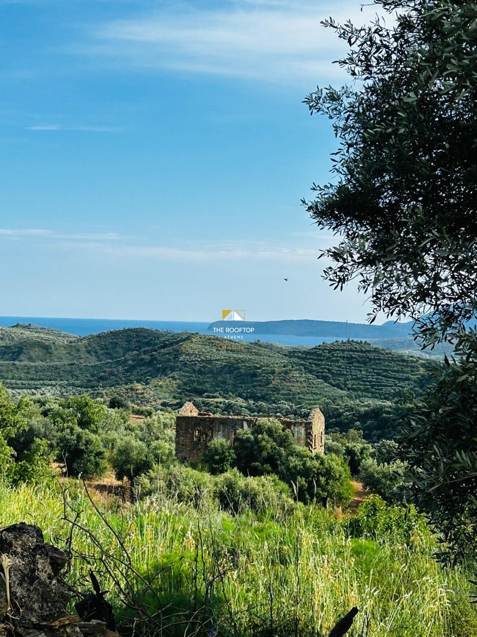 Rachi Gytheion: Unique Plot of Land  