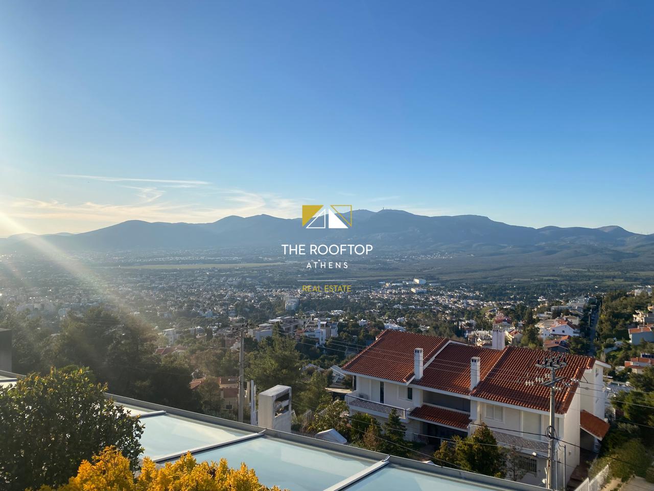 Nea Erithraia: Luxury 3-storey maisonette 265 sqm