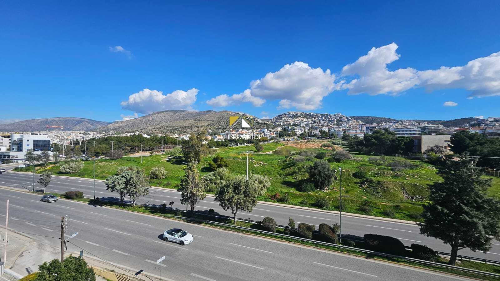 Voula: Commercial Building ( 1.450 sqm)