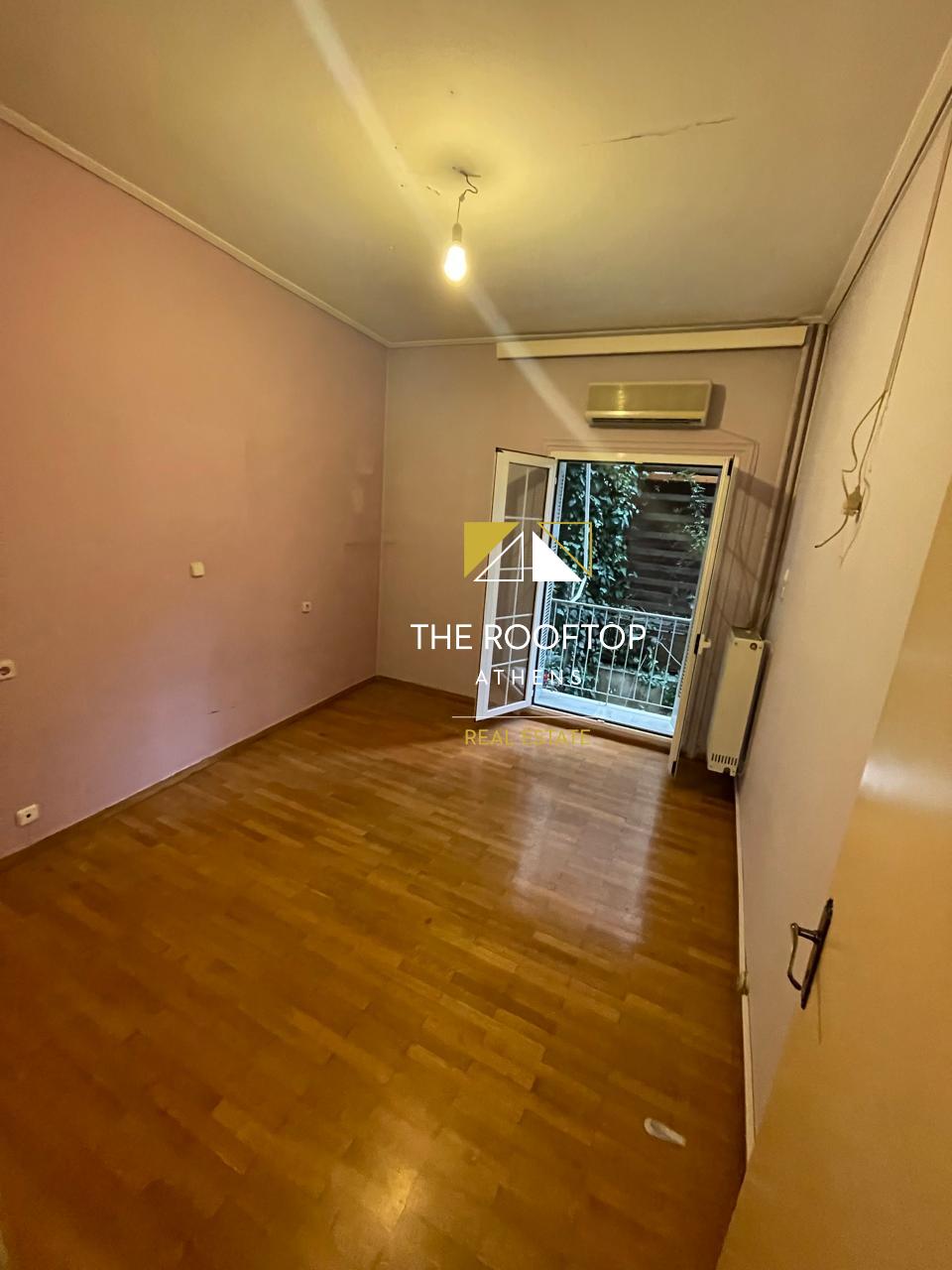 Ampelokipoi: Bright 1st floor apartment 72 sqm