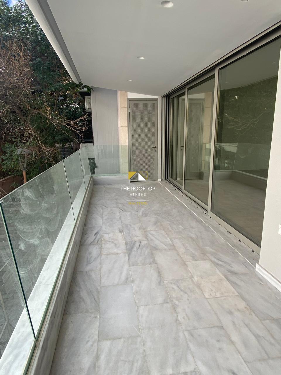 Mets: Newly built 3rd floor apartment ( 82 sqm)
