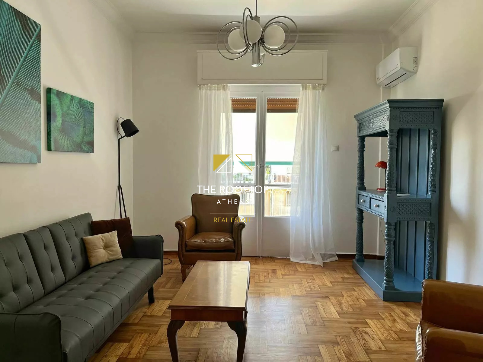 Agios Nikolaos : Renovated 4th floor apartment ( 58 sqm)