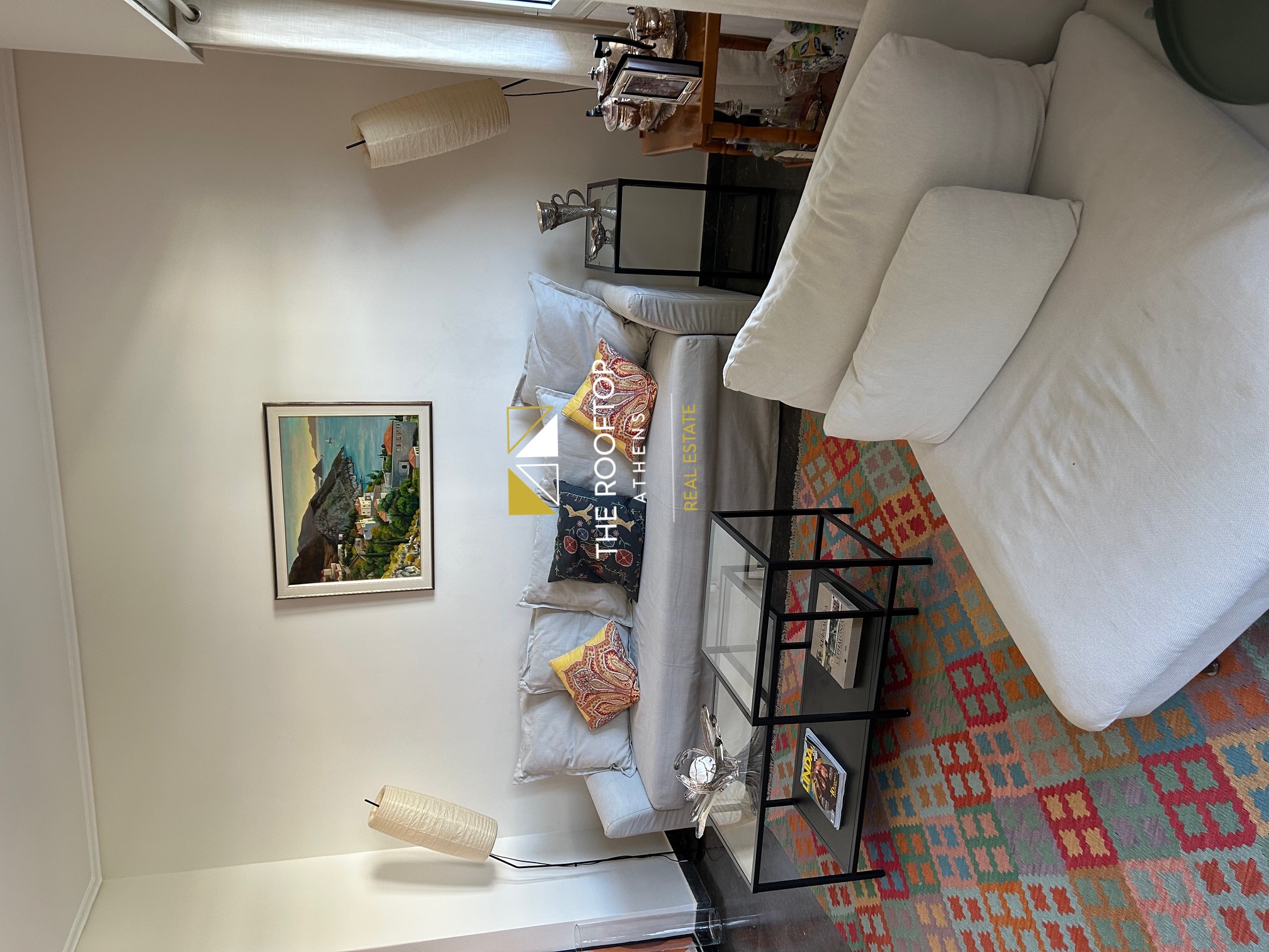 Varkiza: Renovated 3rd floor apartment 64 sqm