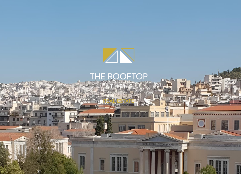 Exarcheia: Renovated penthouse in Athens ( 101 sqm)